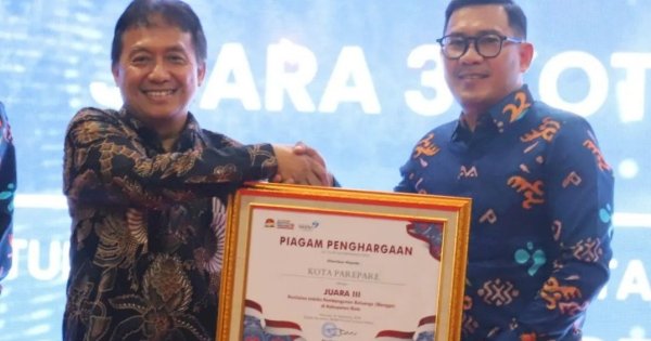 Parepare Cetak Prestasi di Ajang iBangga, DPPKB Parepare Terima Penghargaan