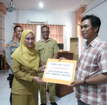 Indah Putri Indriani Salurkan Bantuan 353 Unit Alsintan Pompa Air Ke Petani Di Lutra