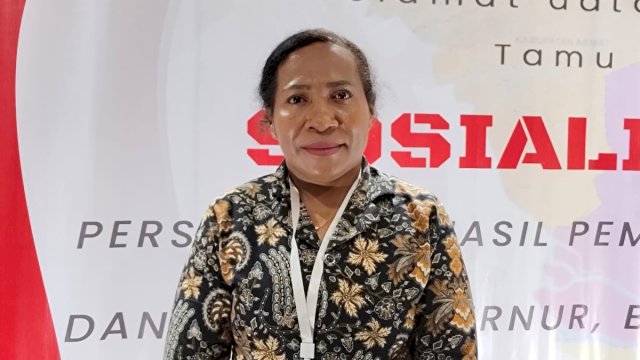 Ketua KPU Kabupaten Mappi, Yati Enoch. (Foto: Hendrik Resi/republiknews.co.id)