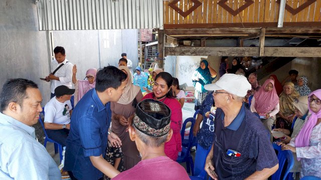 Warga Lumpue Bahas Masalah Jalan dan Bantuan Usaha dengan Andi Nurhaldin