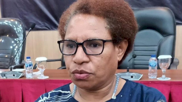 Komisioner KPU Papua Selatan Devisi Teknis Penyelenggaraan, Helda Richards Ambay. (Foto: Hendrik Resi / Republinews.co.id)