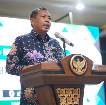 Serah Terima Jabatan dengan Abdul Hayat Gani, Akbar Ali Sampaikan Pencapaian Strategis Selama Masa Tugasnya jadi Penjabat Wali Kota Parepare