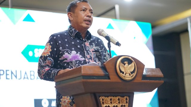 Serah Terima Jabatan dengan Abdul Hayat Gani, Akbar Ali Sampaikan Pencapaian Strategis Selama Masa Tugasnya jadi Penjabat Wali Kota Parepare