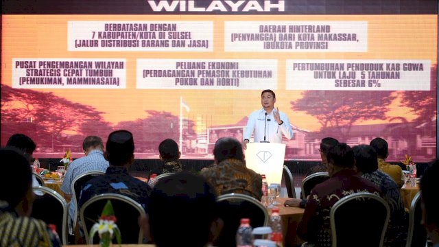 Bupati Gowa Adnan Purichta Ichsan saat membuka Rapat Koordinasi Pendapatan Asli Daerah (PAD) Kabupaten Gowa Tahun 2024, di Fashion Hotel, Badung, Provinsi Bali, kemarin. (Dok. Humas Gowa)