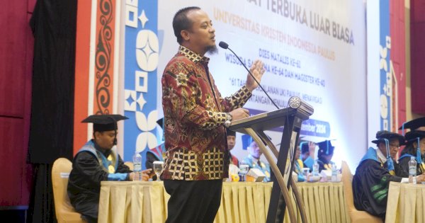 Hadiri Wisuda UKI Paulus, Andi Sudirman Dorong Alumni Jadi Generasi Terbaik dan Teguh Pendirian