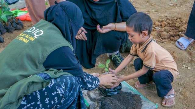 Festival Green Therapy Indonesia Timur yang digelar di Lingkungan Sekolah Alam Darul Istiqamah (SADIQ) Maros, Sabtu (7/9/2024). (Foto: Istimewa)