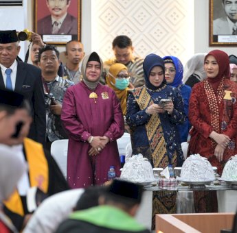 Hadiri Pelantikan Anggota DPRD Makassar Periode 2024-2029, Indira Yusuf Ismail Ucapkan Selamat