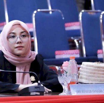 Profil Umy Asyiatun Khadijah, Politisi Perempuan Pertama yang Duduki Jabatan Ketua DPRD Bulukumba