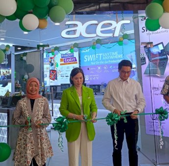 Acer Buka Exclusive Store Pertama di Nipah Park Makassar