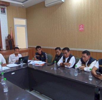 Diduga Langgar Netralitas ASN, Tim Aurama’ Laporkan Oknum Polisi, Camat, dan Kades