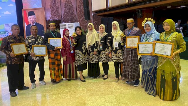 Sebanyak enam sekolah di wilayah Kabupaten Gowa berhasil menerima predikat Adiwiyata Nasional dan Mandiri dari Kementerian Lingkungan Hidup dan Kehutanan. (Dok. Humas Gowa)