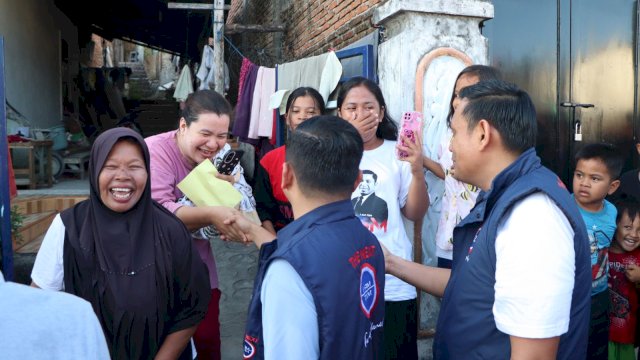 Kampanye Blusukan di Tiro Sompe, Tasming-Hermanto Dapat Dukungan dan Sambutan Hangat Warga