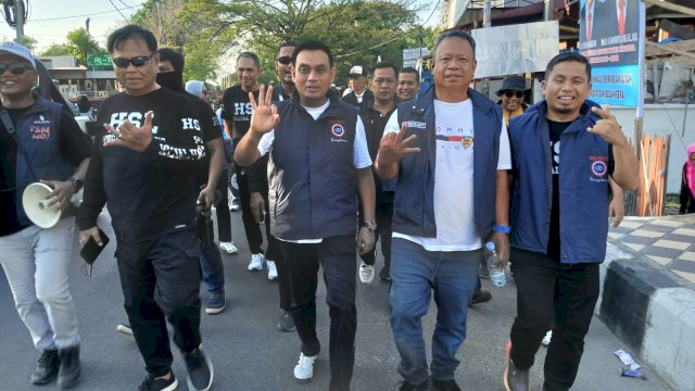 Ket : Paslon Nomor Urut 3 Calon Wali Kota dan Wakil Walikota Parepare, Tasming Hamid dan Hermato saat turun kampanye Blusukan (istimewa)