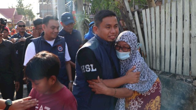 Calon Wali Kota dan Wakil Walikota Parepare, Tasming Hamid dan Hermato saat blusukan di Ujung Bulu (ist)