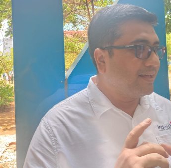 Indosat Dorong Inovasi Sampah Plastik Jadi Pulsa Untuk Objek Penelitian Kampus