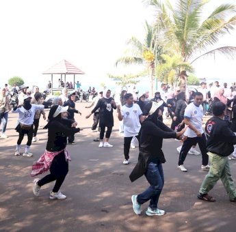 Senam Pagi Bersama Warga, TSM-MO Galang Dukungan dan Serap Aspirasi di Taman Mattirotasi
