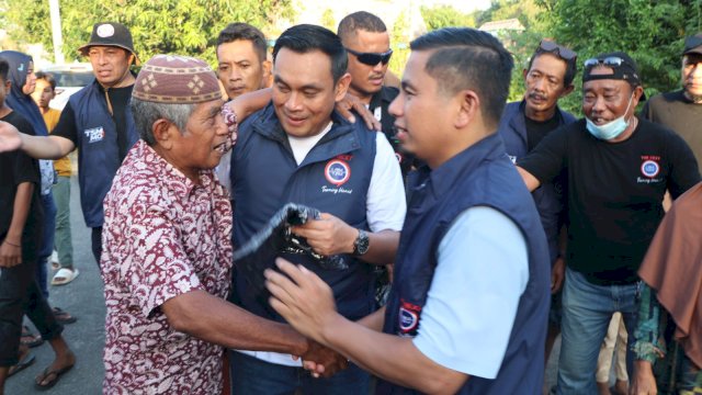 Ket: Tasming Hamid dan Hermato dapat dukungan tokoh HIKMAH
