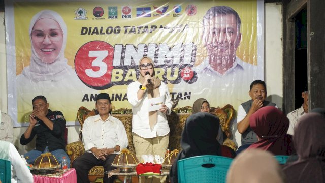 Ket : Calon Bupati Barru, Andi Ina Kartika Sari saat kampanye di Balusu