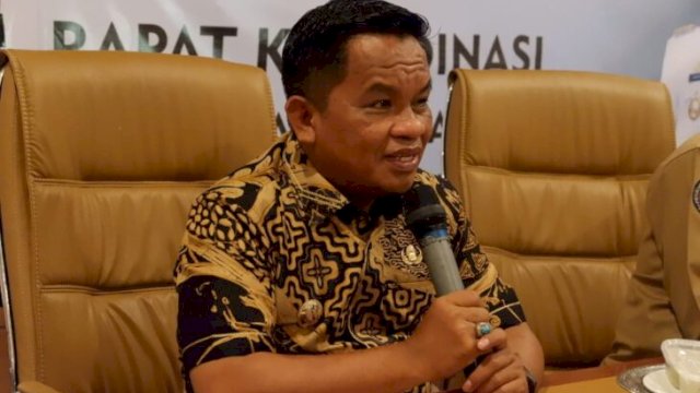Pj Bupati Jeneponto, Junaedi Bakri saat memberikan arahan di hadapan pimpinan OPD. (Foto: Istimewa)