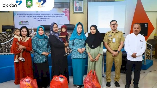 Ket: DPPKB Parepare menggelar kegiatan peningkatan kapasitas pengelolaan Kampung Keluarga Berkualitas (Kampung KB).
