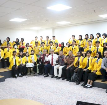 OJK Ajak Mahasiwa STIEM Bongaya Cerdas Gunakan Layanan Jasa Keuangan