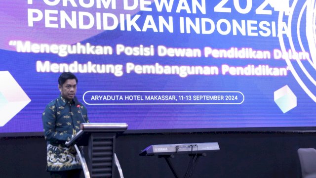 Pj Sekda Makassar, Firman Hamid Pagarra saat membuka Rakornas ke-III Forum Dewan Pendidikan Indonesia di Hotel Aryaduta Makassar, Rabu (11/9/2024). (Foto: Istimewa)