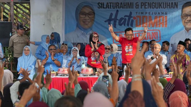 Dukungan untuk pasangan Calon Bupati dan Wakil Bupati Gowa nomor urut 2, Husniah Talenrang-Darmawangsyah Muin (Hati Damai) terus mengalir. (Foto: Istimewa)