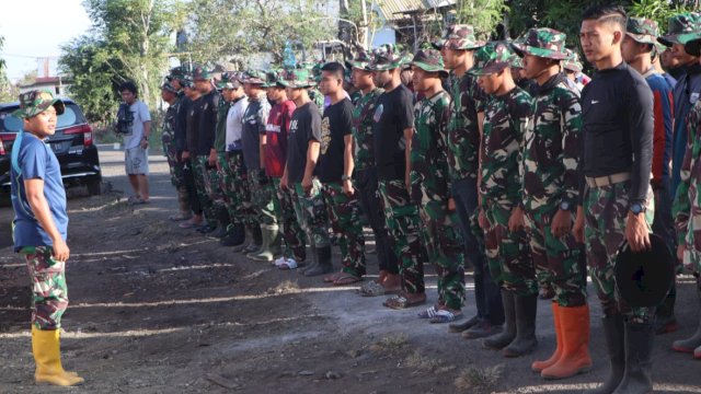 Anggota TMMD ke-122 TA 2024 Kodim 1425 Jeneponto melakukan apel pagi, Jumat (4/10/2024). (Foto: Istimewa)