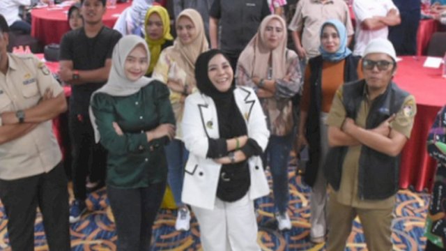 Anggota DPRD Makassar, Nunung Dasniar menggelar Sosialisasi Perda Nomor 2 Tahun 2018 tentang Pajak Daerah di Hotel Maleo, Jl Pelita Raya, Jumat (26/4/2024). (Foto: Istimewa)