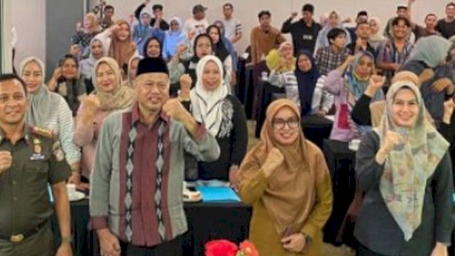 Anggota DPRD Makassar, Abdul Wahid menggelar sosialisasi Perda nomor 7 tahun 2021 di Hotel MaxOne, Makassar, Selasa (30/4/2024). (Foto: Istimewa)