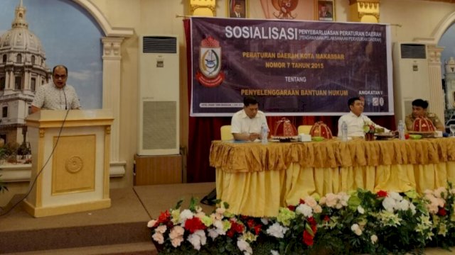 Anggota DPRD Makassar, Irwan Djafar menggelar Sosialisasi Perda Nomor 7 Tahun 2015 tentang Penyelenggaraan Bantuan Hukum di Hotel Grand Town, Makassar, Senin (3/6/2024). (Foto: Istimewa)