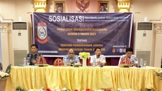 Anggota DPRD Makassar, Irwan Djafar menggelar sosialisasi Perda nomor 5 tahun 2021 tentang RPJMD Tahun 2021-2026 di Hotel Grand Town, Makassar, Rabu (12/6/2024). (Foto: Istimewa)