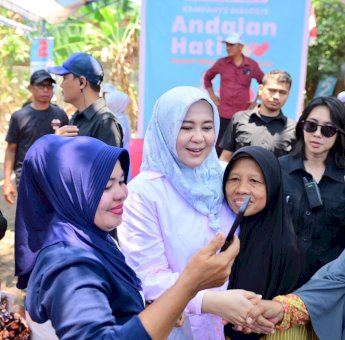 Di Hadapan Fatmawati Rusdi, Warga Gowa Serukan Dukung Andalan Hati Lanjutkan Pembangunan Sulsel