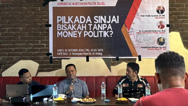 Diskusi politik terkait Pilkada Sinjai 2024 yang digelar Komunitas Wartawan Politik Sulawesi Selatan di Cafe Baji, Jalan Tamangapa Raya, Makassar, Sabtu (19/10/2024). (Foto: Istimewa)