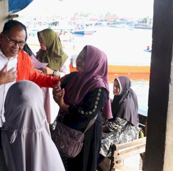 Blusukan di TPI Lappa Sinjai, Danny Pomanto Ungkap Tekadnya Sejahterakan Petani dan Nelayan