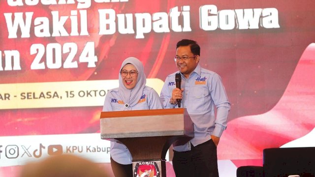 Pasangan Husniah Talenrang-Darmawangsyah Muin saat tampil di debat perdana kontestan Pilkada Gowa 2024 pada 15 Oktober lalu. (Foto: Istimewa)