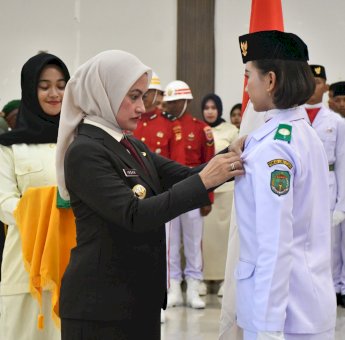 Indah Putri Indriani Kukuhkan 73 Paskibraka Luwu Utara