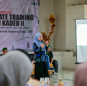 Pembicara Di LK II Kohati, Indah Putri Indriani Bahas Isu SDGs