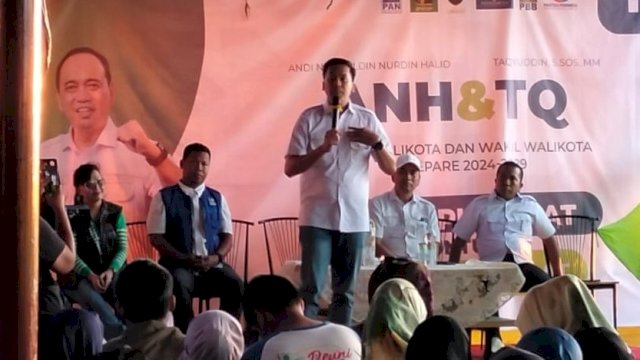 Ket : ANH-TQ saat Kampanye di Kelurahan Sumpang Minangae