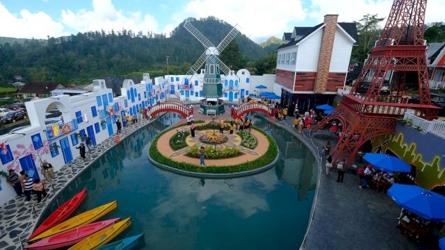 Kampoeng Eropa di yang terletak di Batu Lapisi, Kecamatan Tinggimoncong menjadi destinasi baru di Kabupaten Gowa yang diharapkan mendorong jumlah wisatawan. (Dok. Humas Gowa)