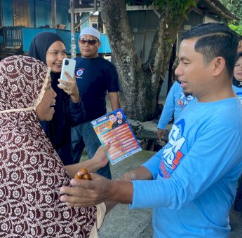 Figur Merakyat, Tasming-Hermanto Dengar Aspirasi Warga Lompoe dari Rumah ke Rumah