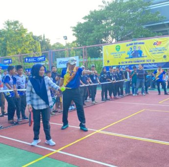 Sri Wartini Coba Pickleball di Kaltim Open Tournament 2024, Dorong Masyarakat Hidup Sehat