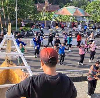 Kampanye Kreatif TSM-MO, Ratusan Warga Ikut Senam Zumba