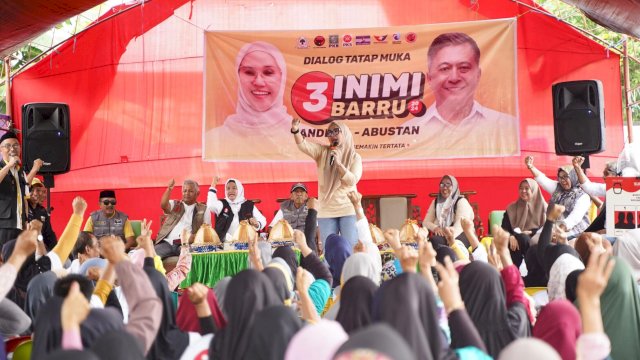 Ket: Calon Bupati Barru, Andi Ina Kartika Sari Kampanye di Mallusetasi 