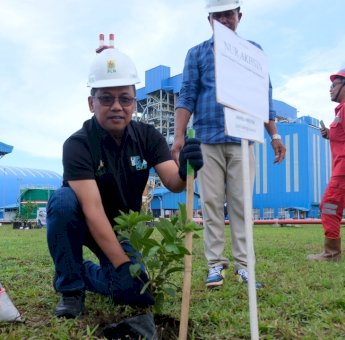 PLN Bersama Warga Desa Binjeita Sultra Tanam 465 Pohon di Area PLTU Sulut-1