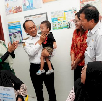 Pj Gubernur Sulsel Prof Zudan Launching Posyandu Era Baru se Sulsel