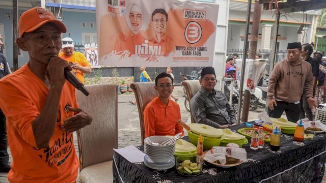 Calon Wakil Wali Kota Makassar, Ilham Ari Fauzi AU saat bersosialisasi dengan warga Kecamatan Biringkanaya, Makassar, Rabu (6/11/2024). (Foto: Istimewa)