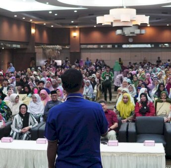 Ribuan Emak-emak di Kota Makassar Komitmen Menangkan Andalan Hati