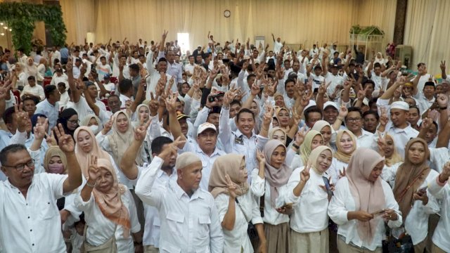 DPC Partai Gerindra Gowa kembali menyolidkan kekuatan pengurus dan kader melalui Rakorda yang digelar di Gedung De' Bollo, Kabupaten Gowa, Selasa (12/11/2024). (Foto: Istimewa)