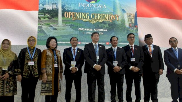 Utusan Indonesia saat menghadiri pembukaan Paviliun Indonesia dalam Conference of the Parties (COP) ke-29 yang digelar di Baku, Azerbaijan, Senin (11/11/2024). (Foto: Istimewa)